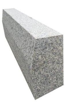 Krawężnik granitowy 15x30 cm ze skosem góra płomieniowana