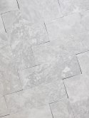 Płytka marmurowa Bębnowana Szlifowana Royal White 10x30,5x1 cm