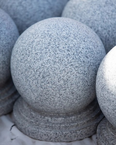Ogrodowa Kula Granitowa polerowana G603 fi 30 cm