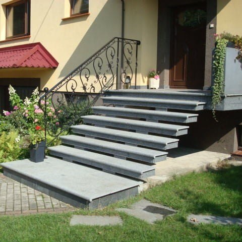 Schodek Granitowy G654 New Dark grey 135x35x2 stopnica Bullnose
